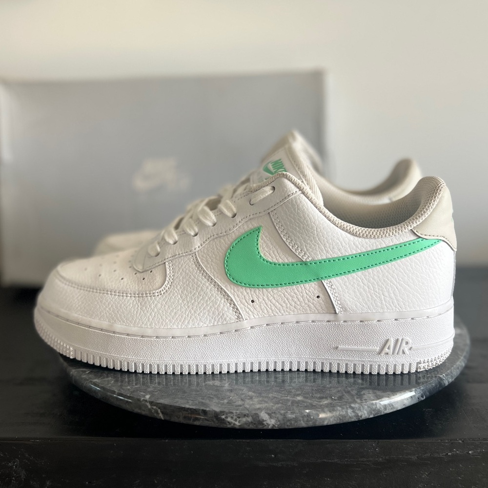 Nike Air Force 1 ‘07 315115-164 Women’s sz. 8.5 White Green Glow w/Box
